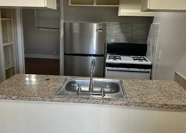 Property at Campus Walk Apartments - 2425 Louise St, Denton, TX, 76201, 1 bed, 1 bath, [object Object]
