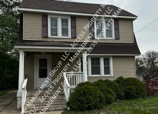 Property at 1070 Kalamazoo Ave SE, Grand Rapids, MI, 49507, 3 beds, 1.5 baths, [object Object]