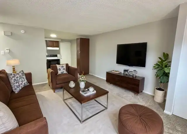 Property at 2915 Straus Ln Unit 2, Colorado Springs, CO, 80907, 2 beds, 1 bath, [object Object]
