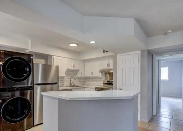 Property at 8370 Westview Dr Unit 2255, Houston, TX, 77055, 1 bed, 1 bath, [object Object]