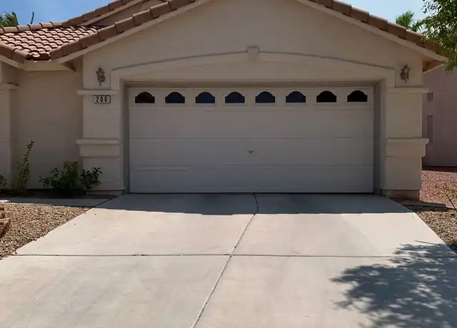 Property at 206 Camelback Ridge Ave, Henderson, NV, 89012, 3 beds, 2 baths, [object Object]