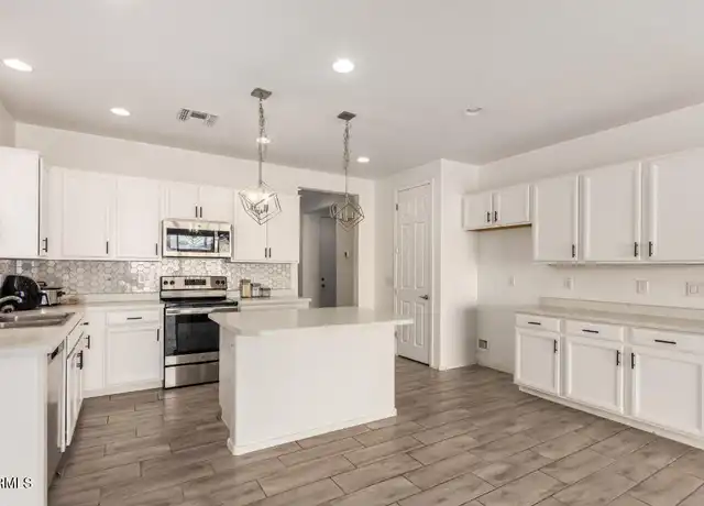Property at 272 E Hawaii Dr, Casa Grande, AZ, 85122, 4 beds, 2 baths, [object Object]