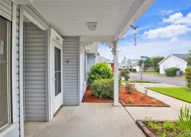 Property at 7830 Homestead Ln Unit B, Pensacola, FL, 32526, 2 beds, 2 baths, [object Object]