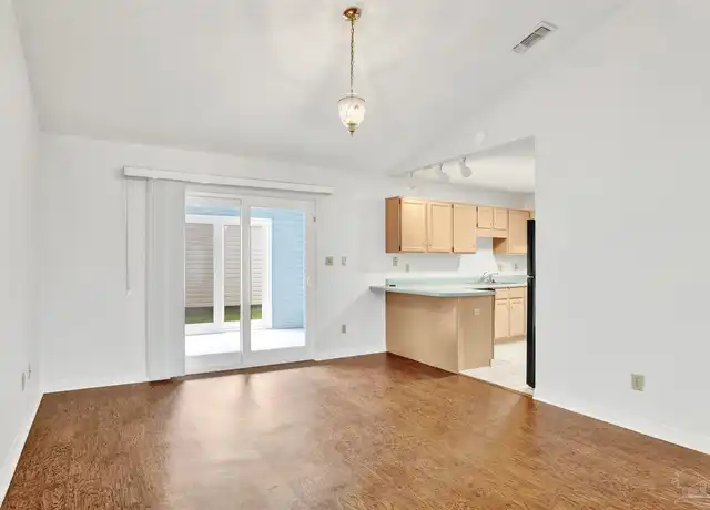 Property at 7830 Homestead Ln Unit B, Pensacola, FL, 32526, 2 beds, 2 baths, [object Object]