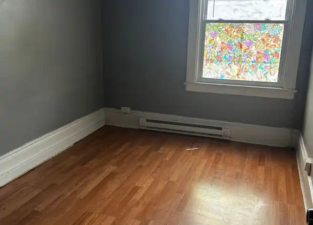 Property at 9502 Miles Ave Unit 3, Cleveland, OH, 44105, 1 bed, 1 bath, [object Object]