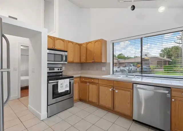 Property at 166 Sparrow Dr Unit 6A, Royal Palm Beach, FL, 33411, 3 beds, 2 baths, [object Object]