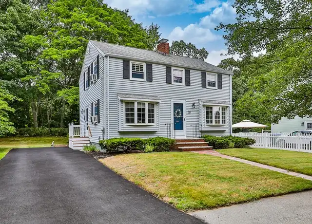 Property at 38 Norwich Cir, Medford, MA, 02155, 3 beds, 1.5 baths, [object Object]