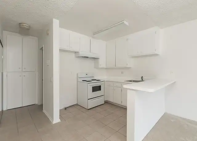 Property at Four Seasons on Hoover - 327 S Hoover St, Los Angeles, CA, 90020, 0 beds, 1 bath, [object Object]