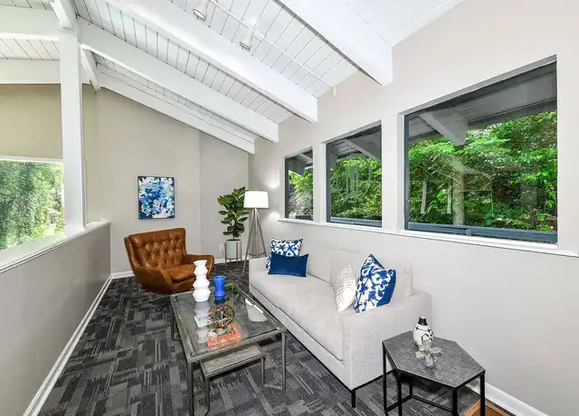 Property at Berry Falls Apartments - 2927 Columbiana Ct, Vestavia Hills, AL, 35216, 2-3 beds, 2 baths, [object Object]