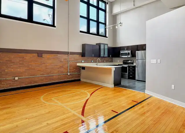 Property at West Hill Apartments - 1106 W 47th St, Kansas City, MO, 64112, 1 bed, 1 bath, [object Object]