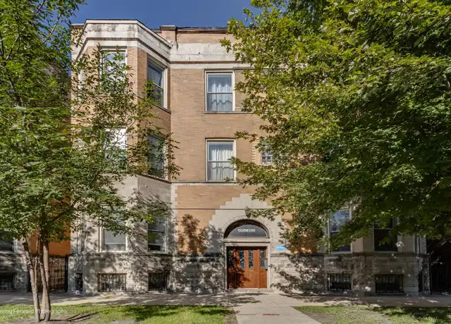 Property at 4852 S Prairie Ave Unit 1B, Chicago, IL, 60615, 3 beds, 2 baths, [object Object]