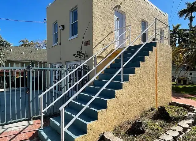 Property at 137 SE 1st Ave Unit 2, Dania Beach, FL, 33004, 0 beds, 1 bath, [object Object]
