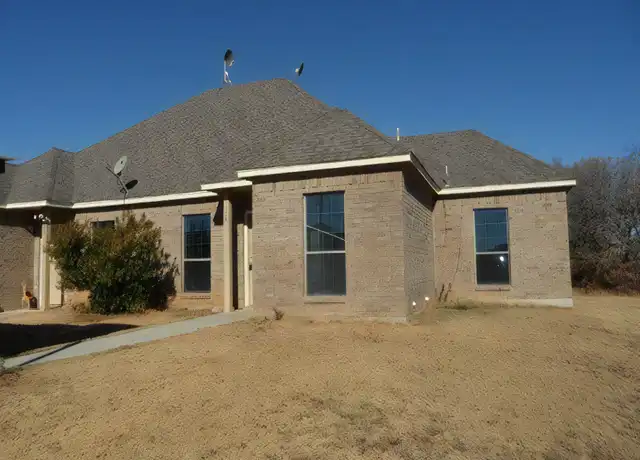 Property at 128 Lindas Creek Ln Unit 128, Weatherford, TX, 76088, 3 beds, 2 baths, [object Object]
