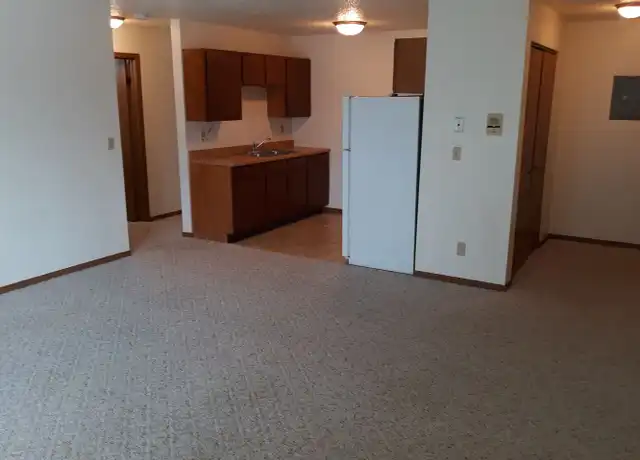 Property at 1133 Landeco Ln Unit 202, Grand Forks, ND, 58201, 2 beds, 1 bath, [object Object]