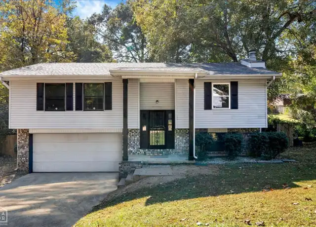 Property at 2005 Bunker Hill Rd, Jonesboro, AR, 72401, 3 beds, 2 baths, [object Object]