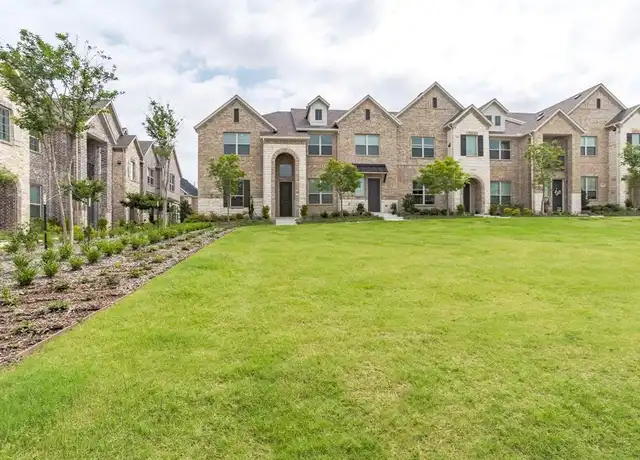 Property at 568 Ballustrade Dr, Irving, TX, 75039, 3 beds, 3 baths, [object Object]