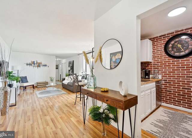 Photo of 6100 Westchester Park Dr #1220, College Park, MD 20740