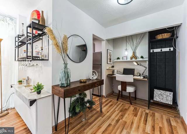 Photo of 6100 Westchester Park Dr #1220, College Park, MD 20740