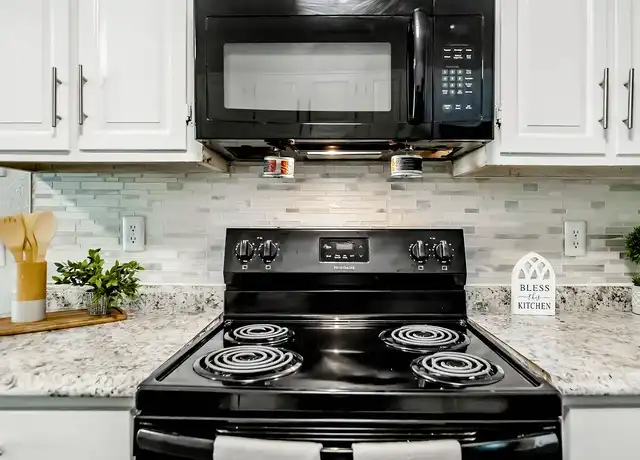 Property at Villas de Solana - 3207 Henderson Mill Rd, Atlanta, GA, 30341, 2-4 beds, 2-2.5 baths, [object Object]