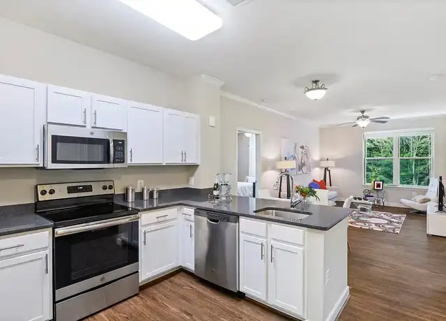 Property at The Flats at Neabsco - 2701 Neabsco Common Pl, Woodbridge, VA, 22191, 1 bed, 1 bath, [object Object]