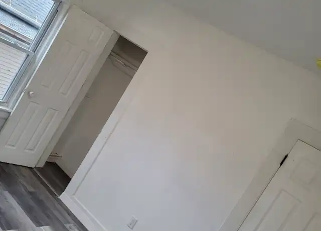 Property at 135 Willow St, Meriden, CT, 06450, 3 beds, 1 bath, [object Object]