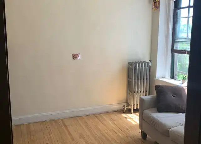 Property at 813 University Ave SE Unit 301, Minneapolis, MN, 55414, 2 beds, 1 bath, [object Object]