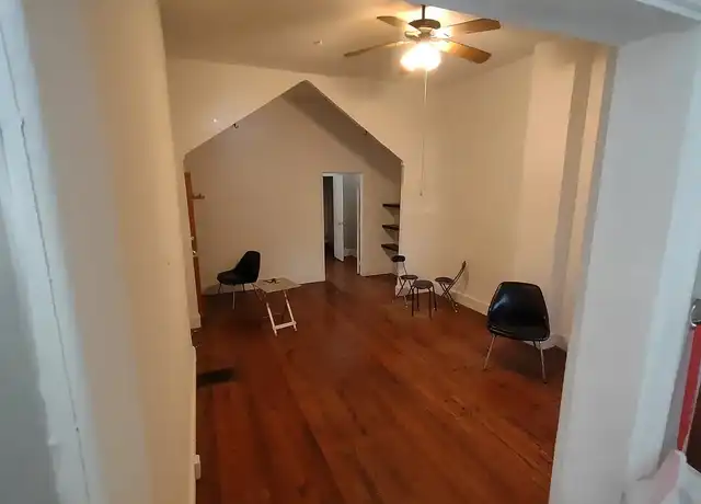 Property at 4030 Ridge Ave Unit 1st Fl, Philadelphia, PA, 19129, 1 bed, 1 bath, [object Object]