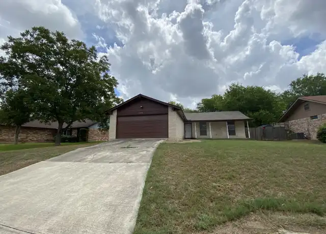 Property at 3454 Cliffside Dr, Schertz, TX, 78108, 4 beds, 2 baths, [object Object]