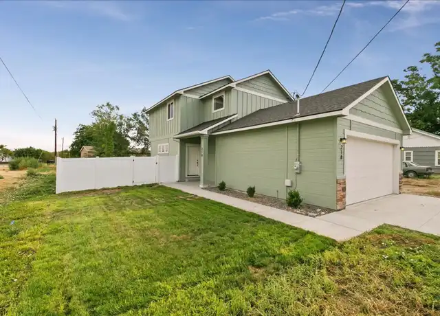 Property at 218 W Nevada Ave, Homedale, ID, 83628, 3 beds, 2.5 baths, [object Object]