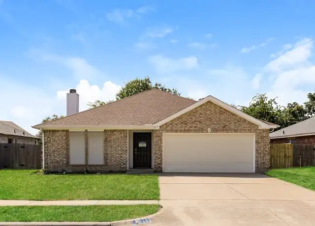 Property at 317 Helmsford Trl, Saginaw, TX, 76179, 3 beds, 2 baths, [object Object]