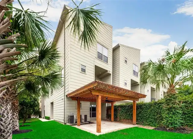 Property at 5210 Lillian St, Houston, TX, 77007, 3 beds, 3.5 baths, [object Object]