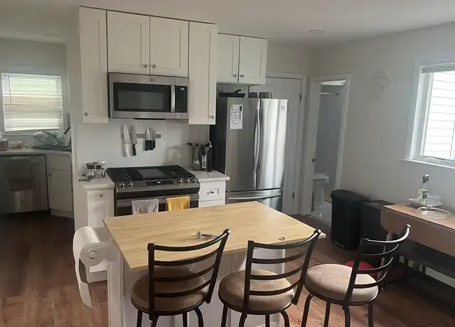Property at 92 Newton St Unit 2, Somerville, MA, 02143, 3 beds, 2 baths, [object Object]