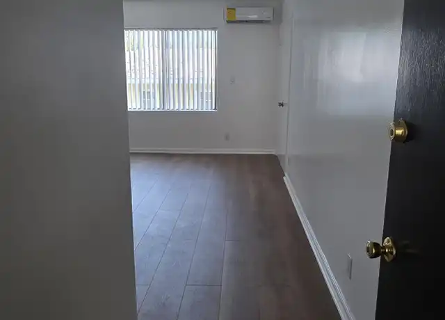Property at 5105 Bakman Ave Unit 15, North Hollywood, CA, 91601, 1 bed, 1 bath, [object Object]