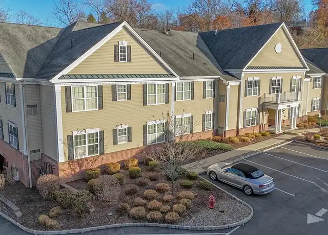Property at 213 Canter Ct, Smithtown, NY, 11787, 2 beds, 2 baths, [object Object]