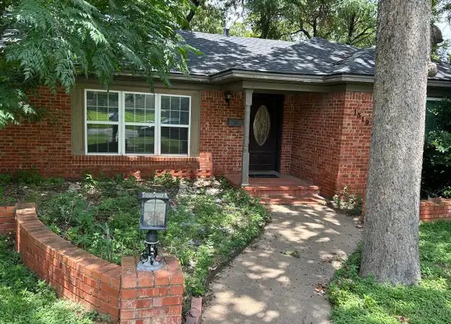 Property at 1319 Brookhurst St, Irving, TX, 75061, 3 beds, 3 baths, [object Object]