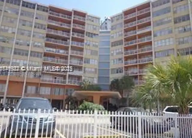 Property at 2025 NE 164th St #302, North Miami Beach, FL, 33162, 1 bed, 1.5 baths, [object Object]
