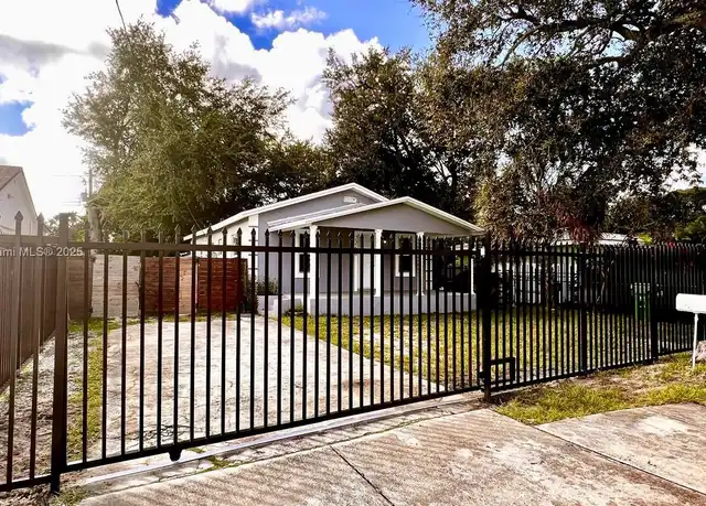 Property at 2260 NW 91st St Unit B, Miami, FL, 33147, 1 bed, 1 bath, [object Object]