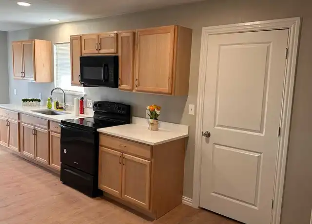 Property at 9246 Bentham Ct, Dallas, TX, 75227, 1 bed, 1 bath, [object Object]