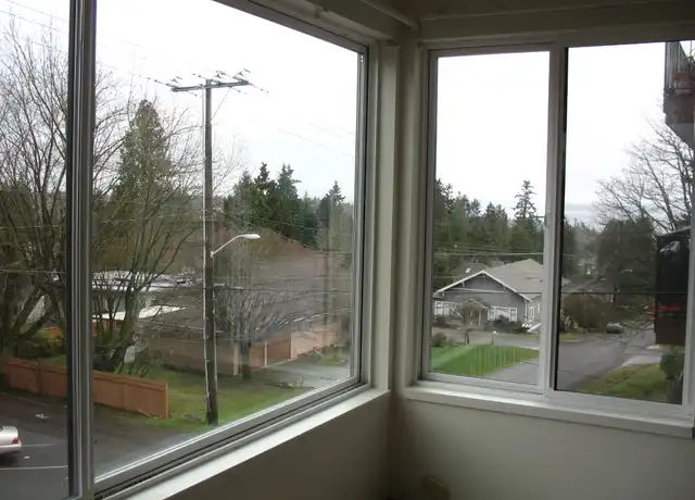 Property at 11501 Greenwood Ave N, Seattle, WA, 98133, 2 beds, 1 bath, [object Object]