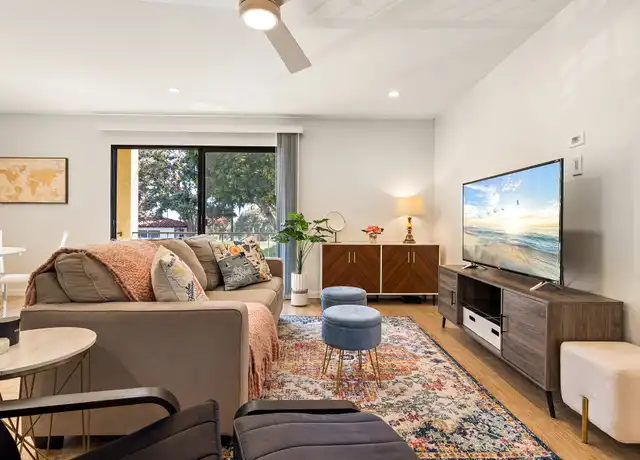 Property at 2311 4th St #206, Santa Monica, CA, 90405, 1 bed, 1 bath, [object Object]