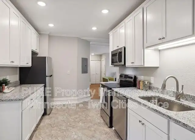 Property at 550 Ashland Ave Unit 2, St Paul, MN, 55102, 2 beds, 2 baths, [object Object]