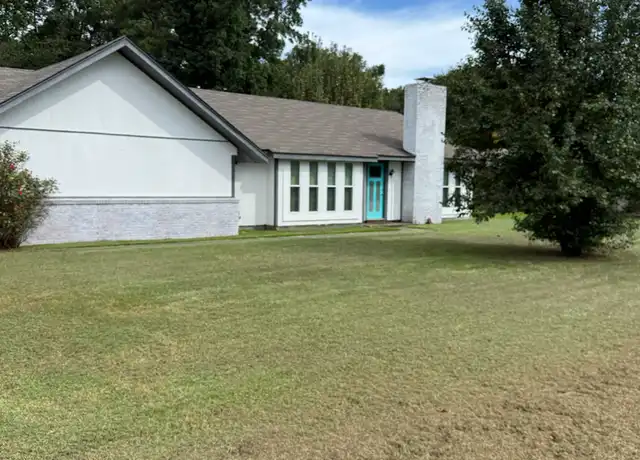 Property at 134 Thomas Cir, Columbus, MS, 39705, 3 beds, 2 baths, [object Object]