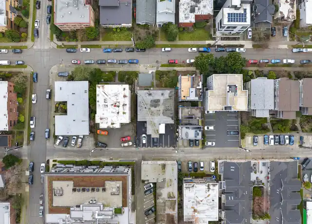 Property at Hearthside Manor - 2214 Yale Ave E, Seattle, WA, 98102, 1 bed, 1 bath, [object Object]