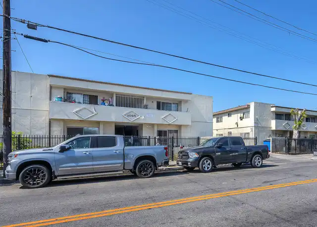 Property at 1095 W 39th St Unit 44, Los Angeles, CA, 90037, 2 beds, 1 bath, [object Object]