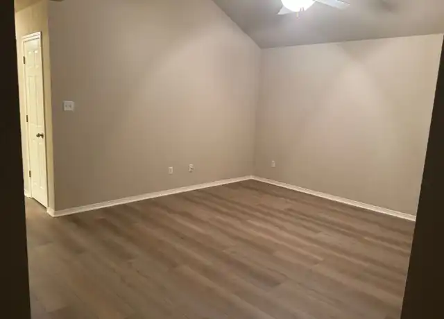 Property at 2800 Wharton Cir Unit 2810, Fort Smith, AR, 72901, 2 beds, 2 baths, [object Object]