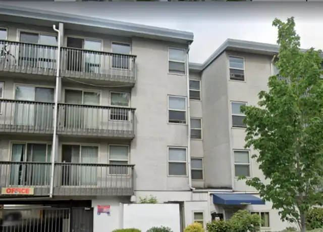 Property at 4231 12th Ave NE Unit 101, Seattle, WA, 98105, 2 beds, 1 bath, [object Object]