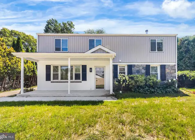 Property at 343 Sugartown Rd Unit A, Wayne, PA, 19087, 2 beds, 1 bath, [object Object]