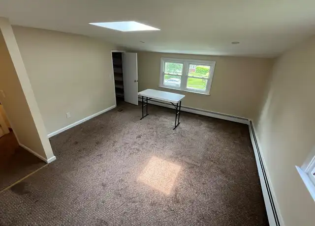 Property at 615 Floral Pl, Babylon, NY, 11702, 2 beds, 1 bath, [object Object]