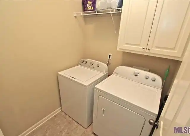 Property at 9039 Lake Mist Dr, Baton Rouge, LA, 70810, 3 beds, 2 baths, [object Object]