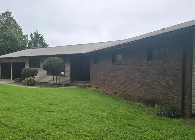 Property at 139 Eight Point Dr, Sylva, NC, 28779, 3 beds, 2.5 baths, [object Object]